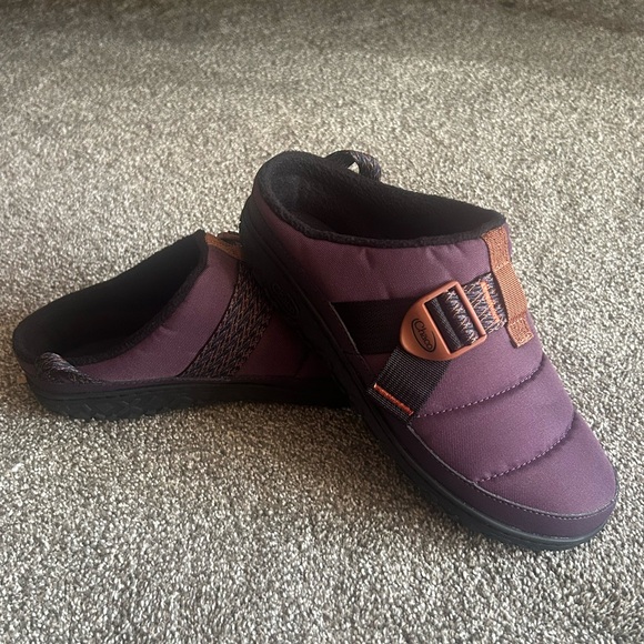 Like new Chaco ramble canvas clog - Picture 2 of 9